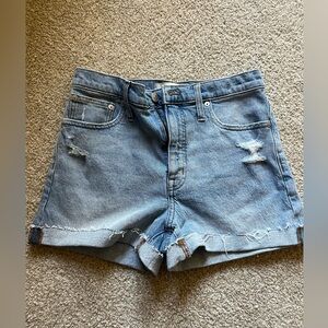 Madewell Distressed Denim high rise shorts size 27 never worn